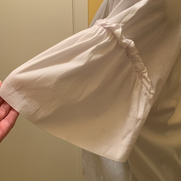 Stefanel White Blouse with Ruffle Detail on short sleeves - Picture 4 of 9